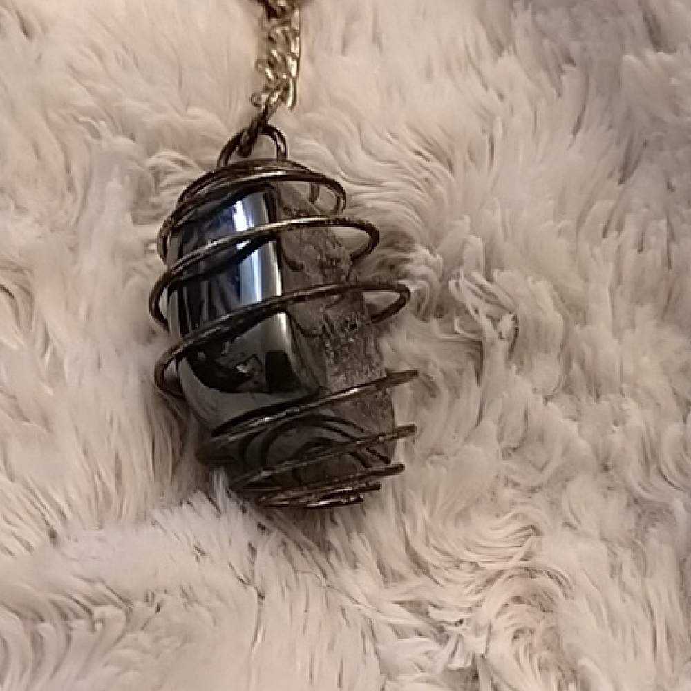 Wire Wrapped Stone Keychain - Picture 2 of 5